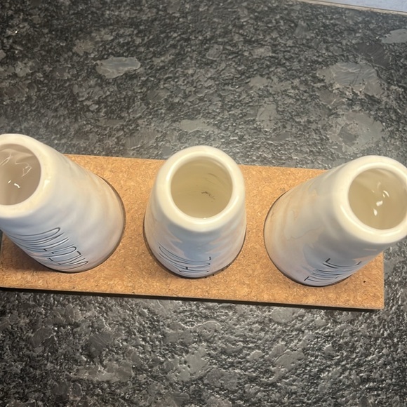 Herb bottle caddy by Mudpie. Never used. Base size 8.5x3. Bottles are 5” tall. - Picture 3 of 3